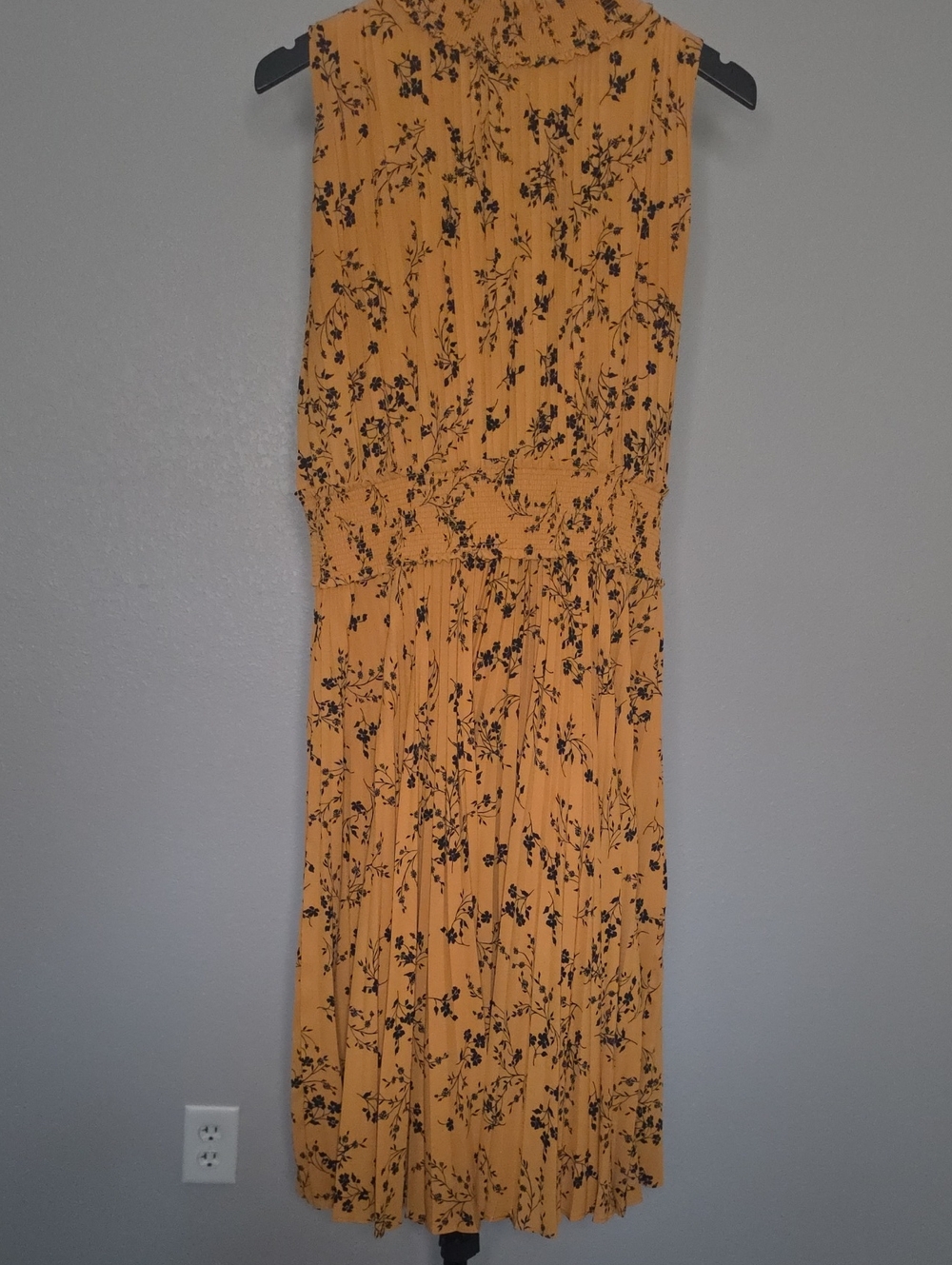 Nanette Nanette Lepore Yellow Floral High Neck Sleeveless Dress Size 14 Like New